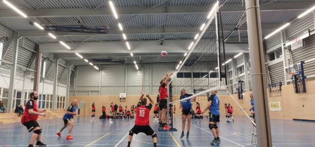 Brouwer Tuk/Steevast kansloos tegen Meppel AZ